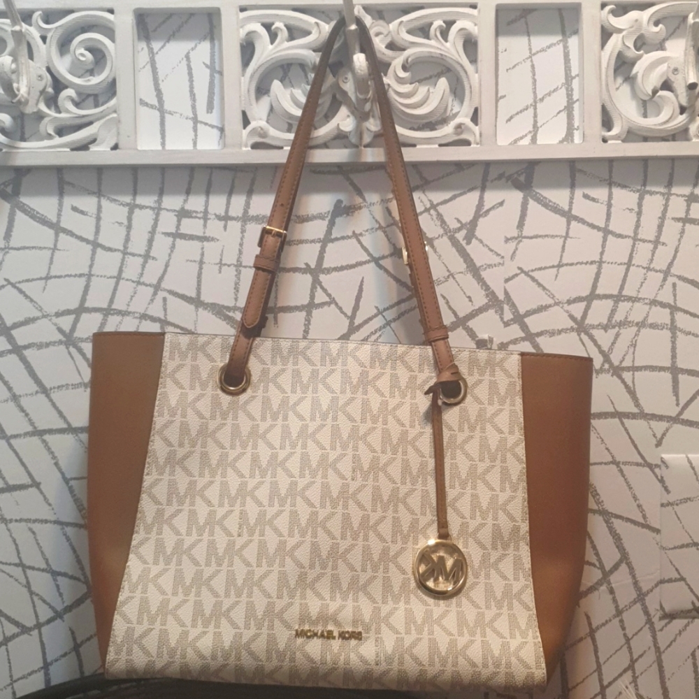 Micheal Kors Tote